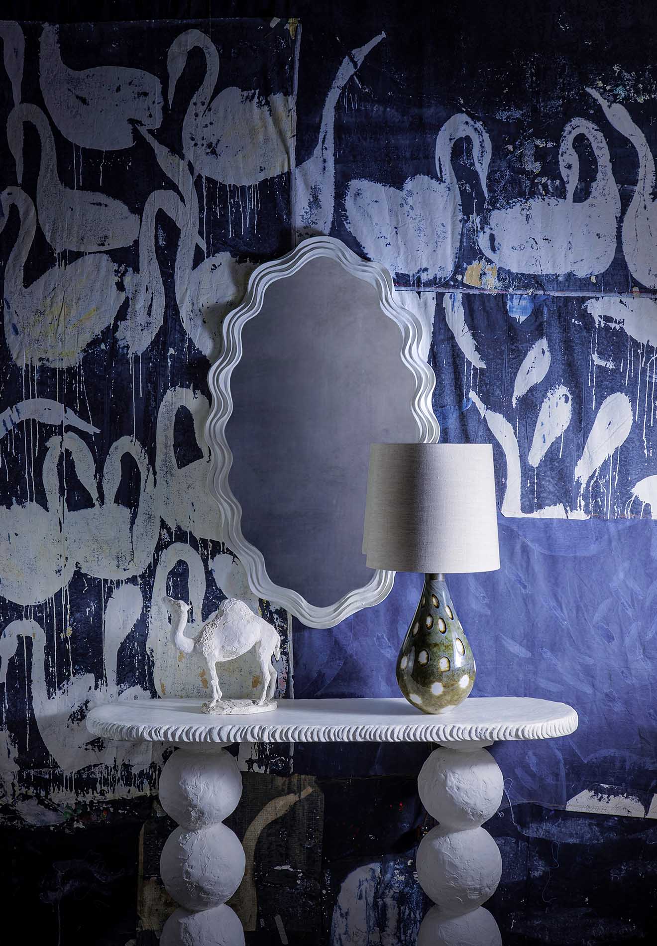 Clam Shell Mirror - Image 3