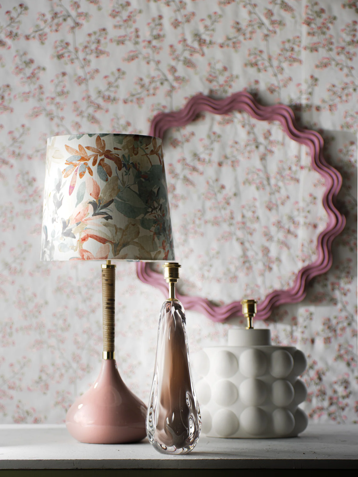 Clam Shell Mirror Round - Image 4