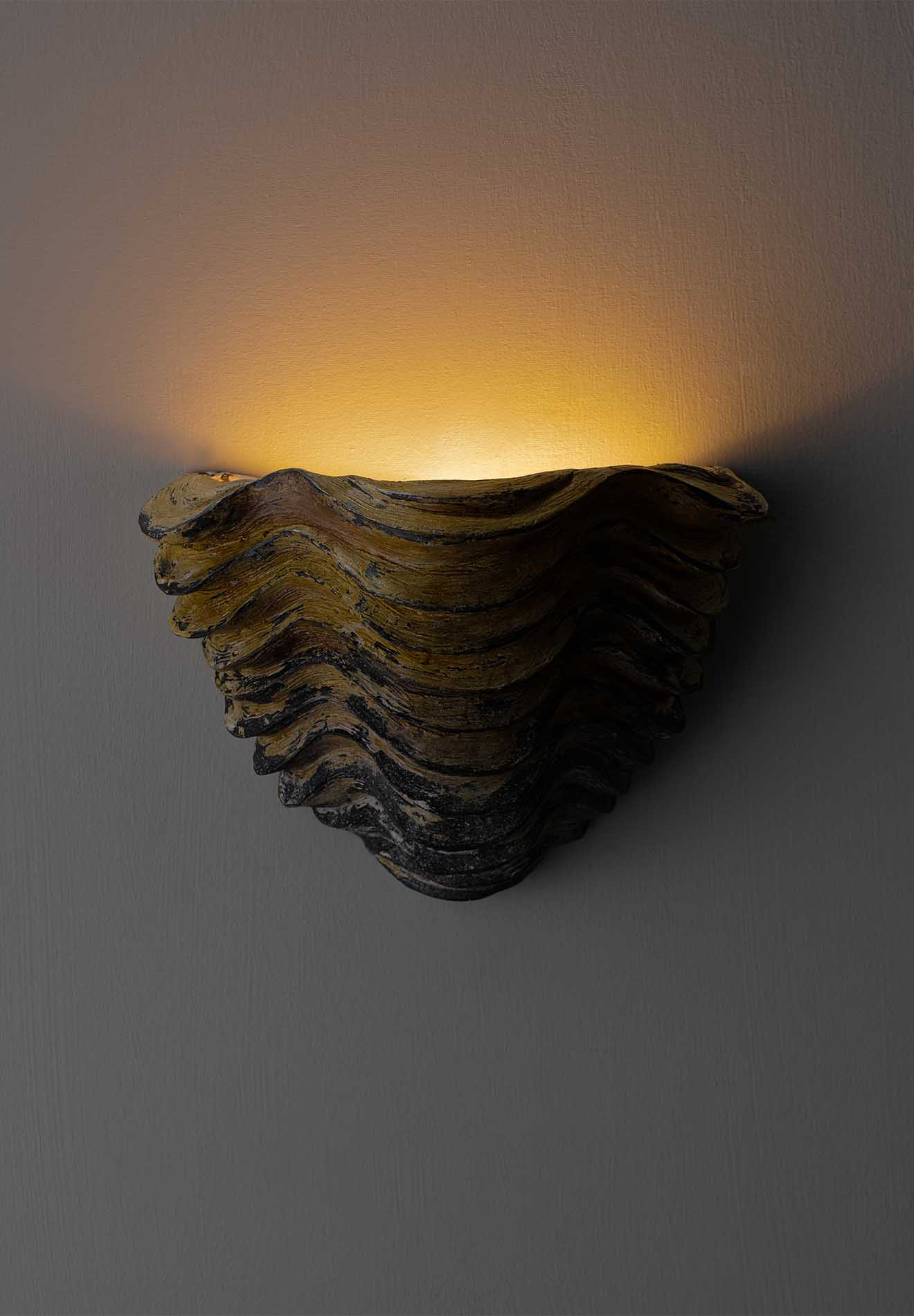 Clam Shell Wall Light Small - Image 8