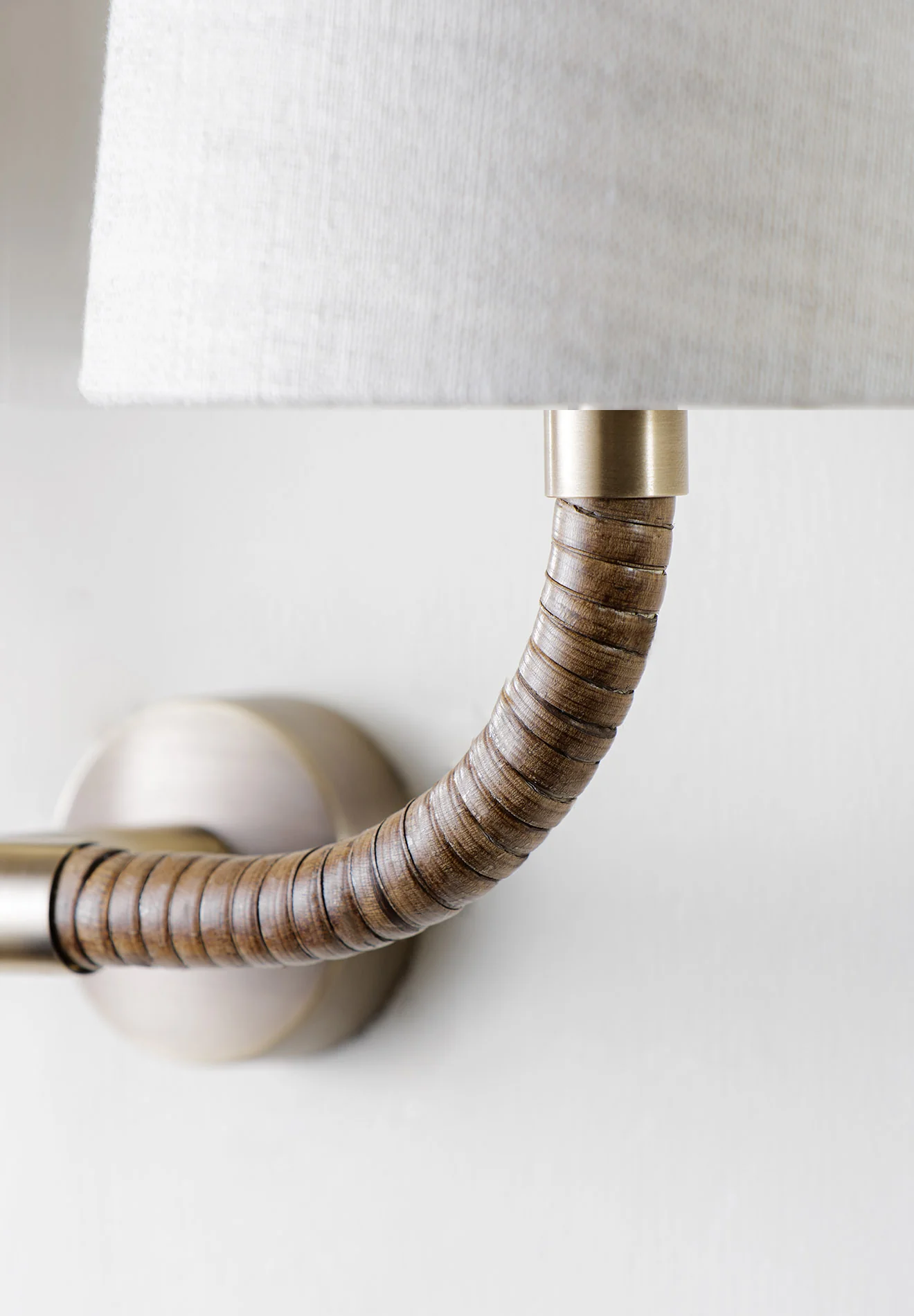 Holden Wall Light Large - Image 3