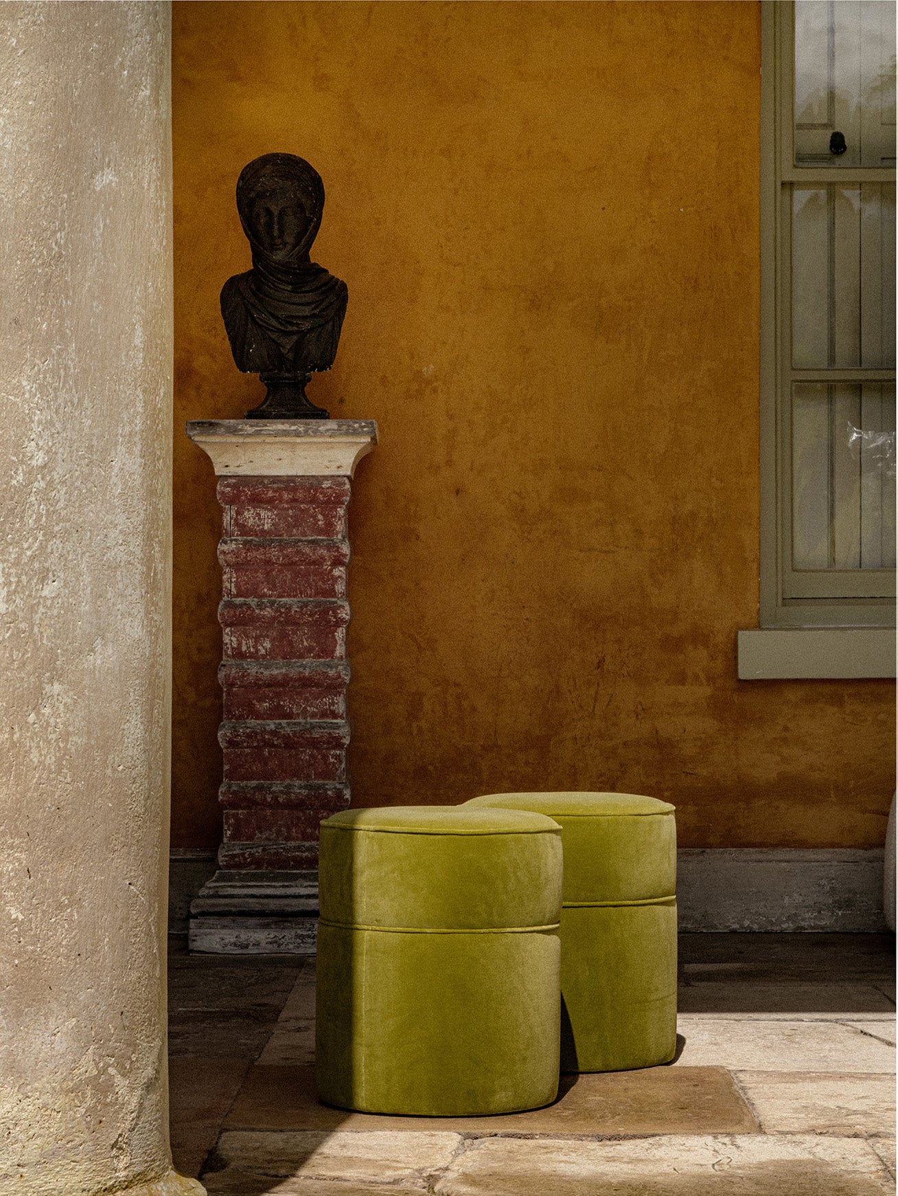 Round Button Stool - Image 3