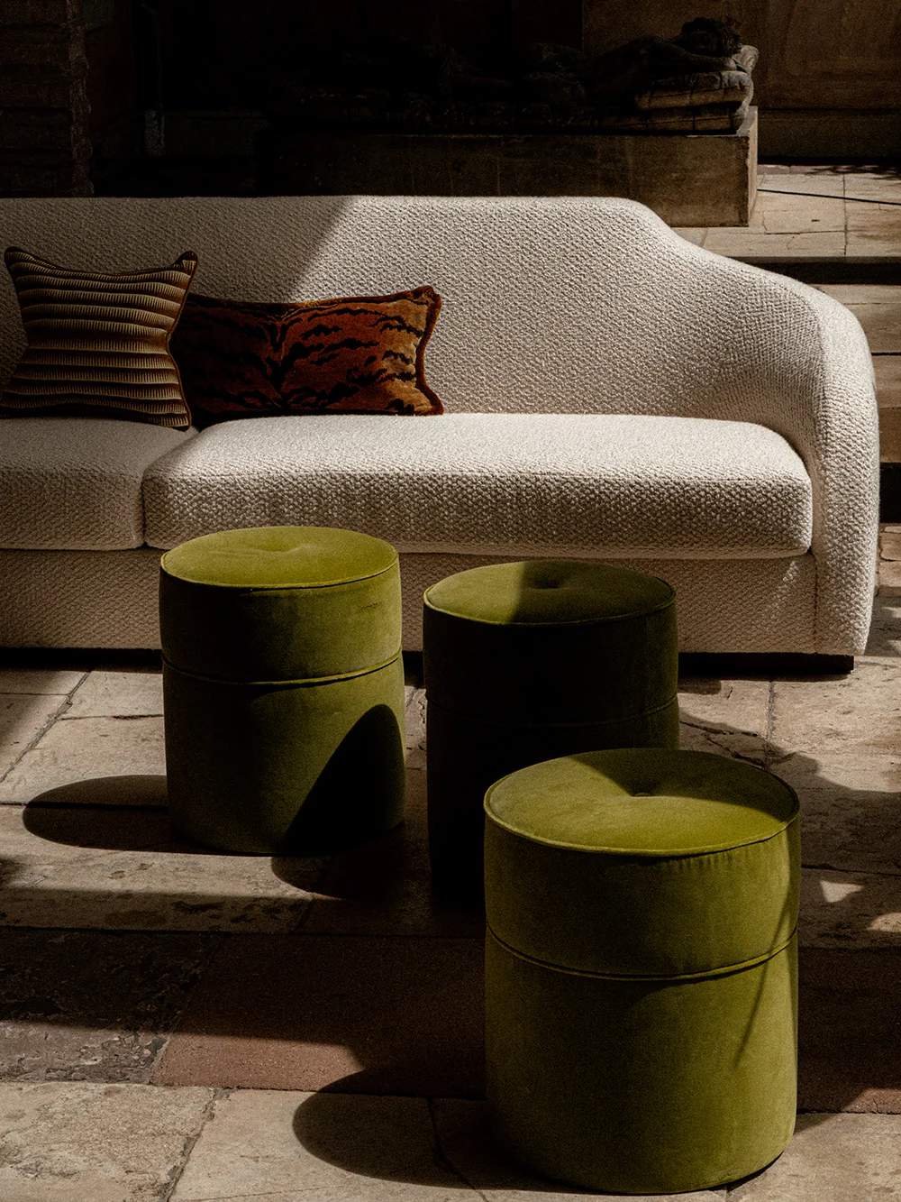 Round Button Stool - Image 4